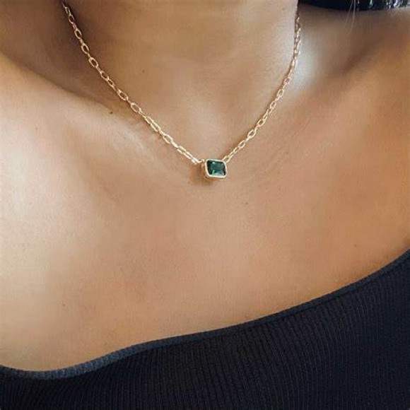 The M Jeweler Emerald Gold Chain Choker Necklace - Picture 2 of 5